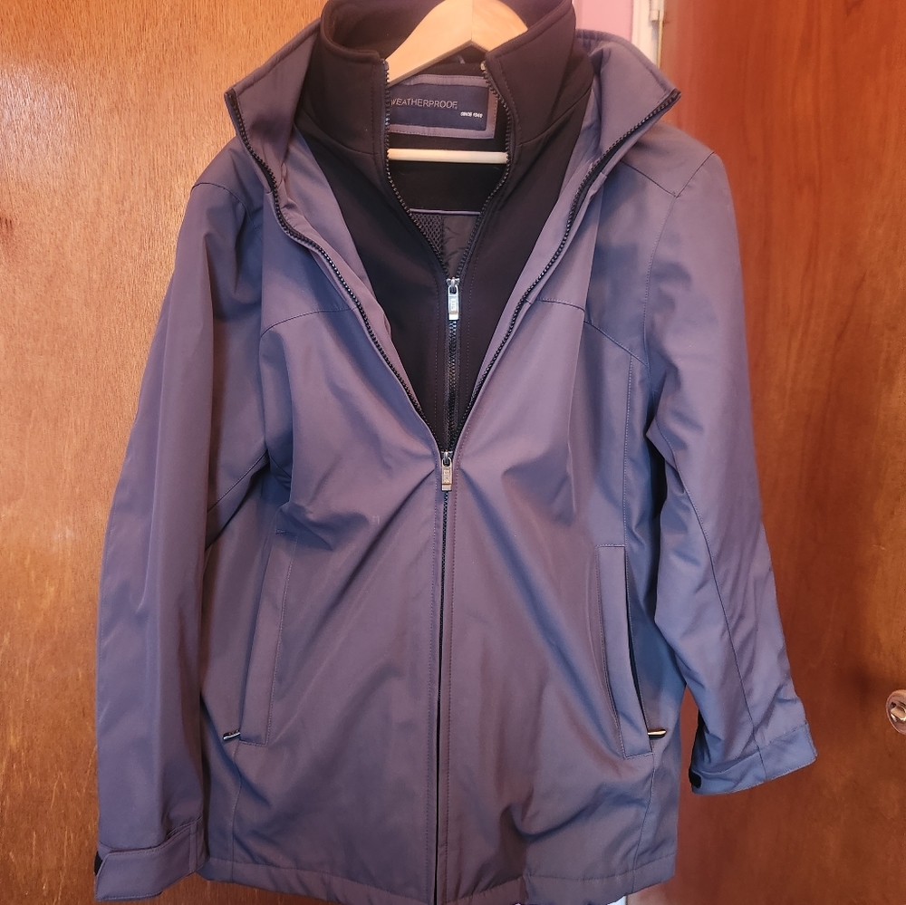 Warm Windbreaker in size M barely worn